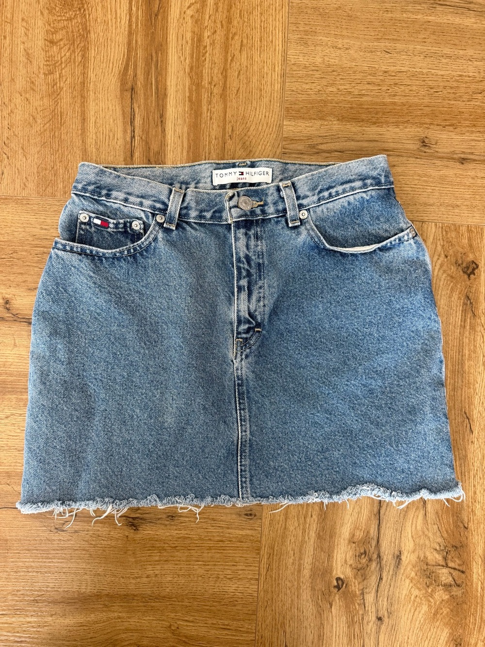 Tommy Hilfiger Jeans Women’s Size 6 Denim Mini Skirt Raw Hem Y2K Vintage 90s